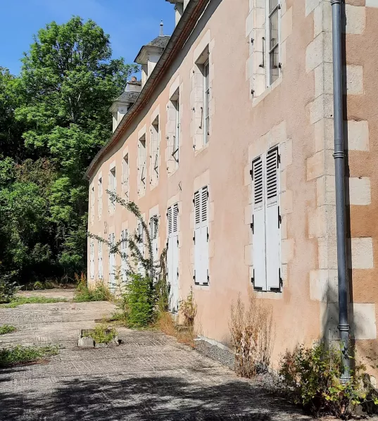 RESTAURATION
